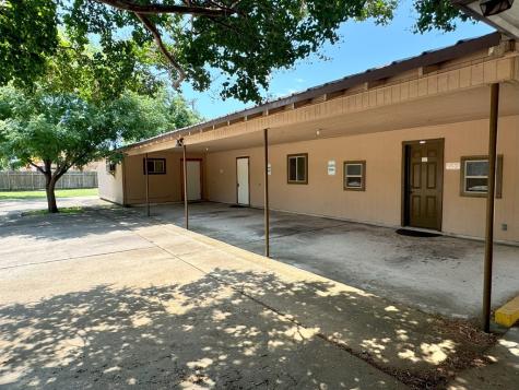 521-601 Clay Street Kerrville TX 78028