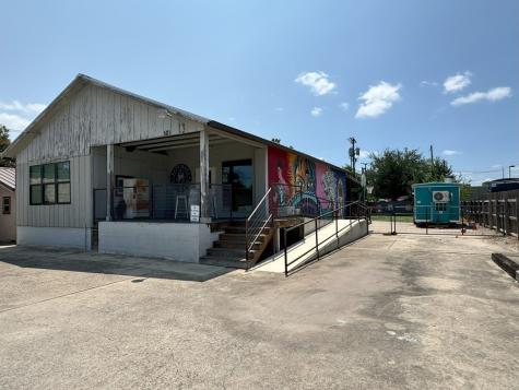 521-601 Clay Street Kerrville TX 78028