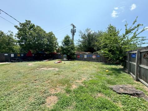 521-601 Clay Street Kerrville TX 78028