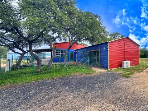 508 4th Street Camp Wood TX 78833