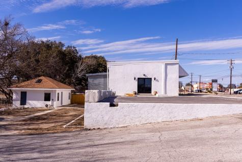 2523 Memorial Boulevard Kerrville TX 78028