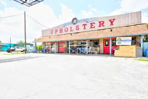 3159 Junction Highway Ingram TX 78025
