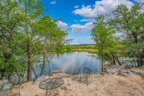 668 Elm Pass Road Center Point TX 78010