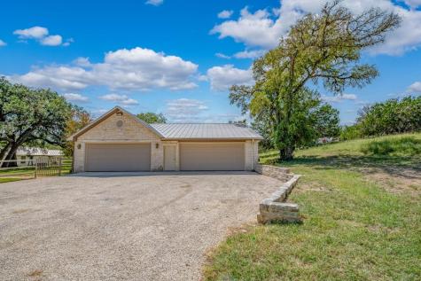 668 Elm Pass Road Center Point TX 78010