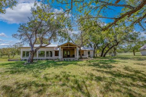 668 Elm Pass Road Center Point TX 78010