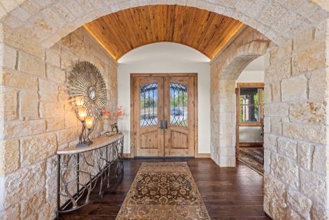 131 Bootlegger Lane Kerrville TX 78028