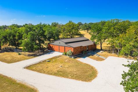 131 Bootlegger Lane Kerrville TX 78028