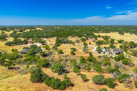 131 Bootlegger Lane Kerrville TX 78028