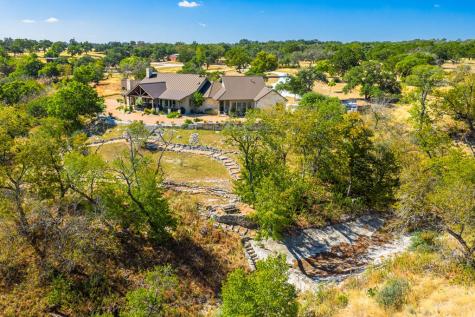 131 Bootlegger Lane Kerrville TX 78028