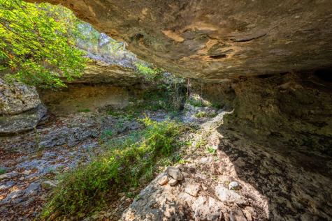 131 Bootlegger Lane Kerrville TX 78028