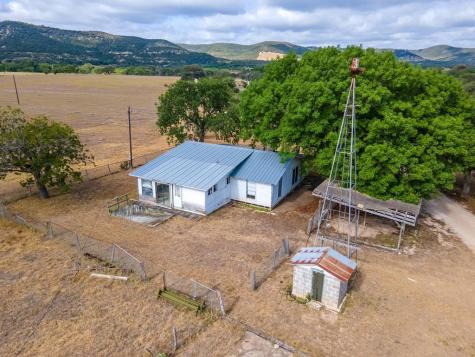 326 Rocky Creek Road Medina TX 78055