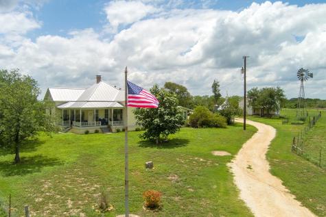 4515 Stapper Road Saint Hedwig TX 78152