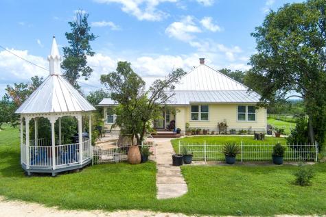 4515 Stapper Road Saint Hedwig TX 78152