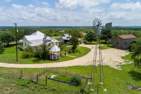 4515 Stapper Road Saint Hedwig TX 78152
