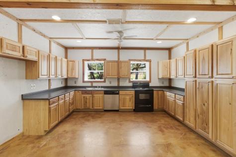 170 Bootlegger Lane Kerrville TX 78028
