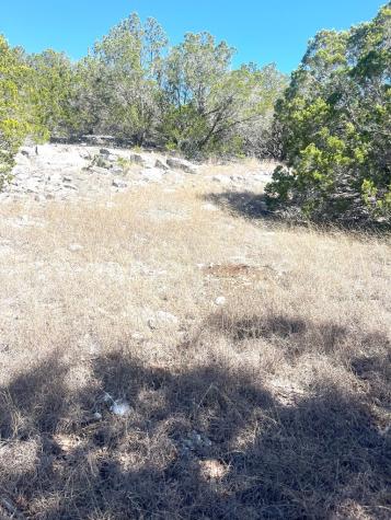 527 Arrow Head Leakey TX 78873