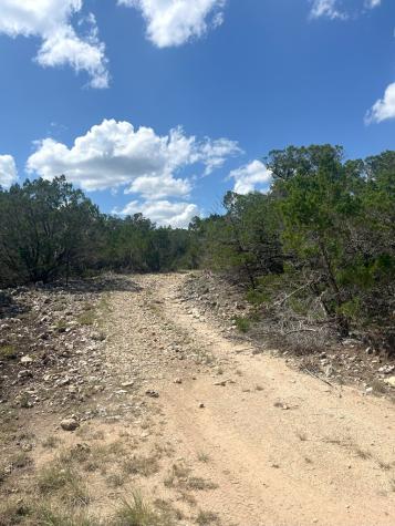 854 Pole Cave Creek Road Leakey TX 78873