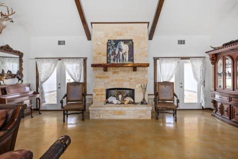 5025 Highway 16 Bandera TX 78003