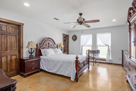 5025 Highway 16 Bandera TX 78003