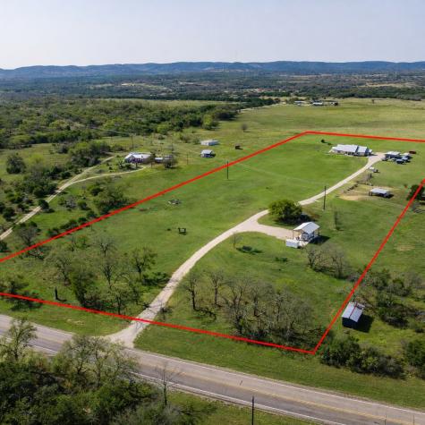 5025 Highway 16 Bandera TX 78003