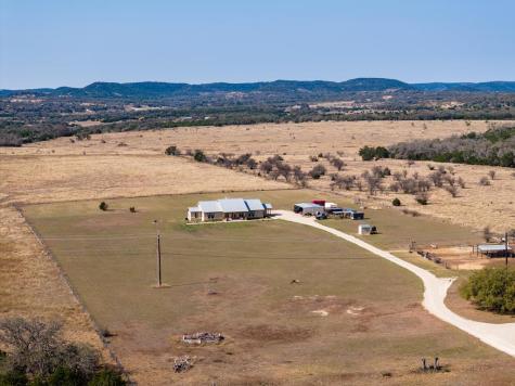 5025 Highway 16 Bandera TX 78003