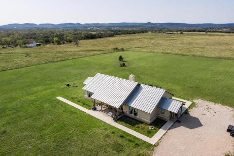 5025 Highway 16 Bandera TX 78003