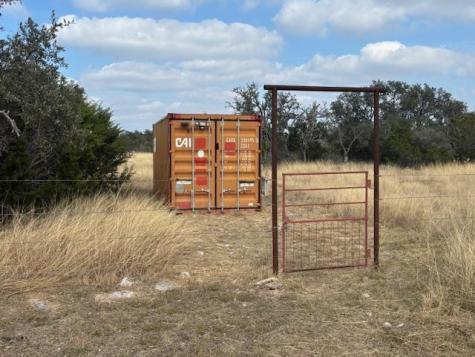 499 Sd 24750 Rocksprings TX 78880