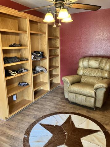 6729 Kc 210 Junction TX 76859
