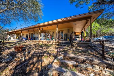135 Rooster Ridge Kerrville TX 78028