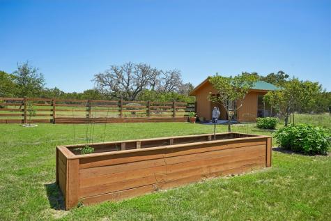722 Lacey Oak Parkway Kerrville TX 78028
