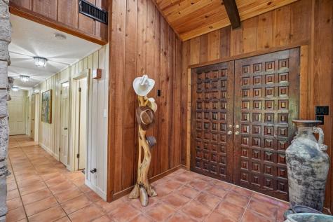 722 Lacey Oak Parkway Kerrville TX 78028