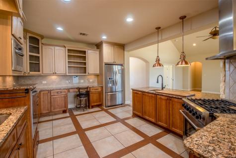 6515 Highway 27 Center Point TX 78010