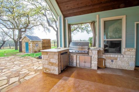 6515 Highway 27 Center Point TX 78010