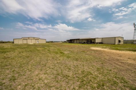 6515 Highway 27 Center Point TX 78010