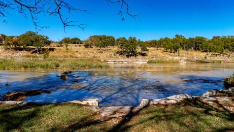 635 Fallow Run Hunt TX 78024
