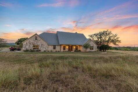 647 Funf Kinder Road Fredericksburg TX 78624