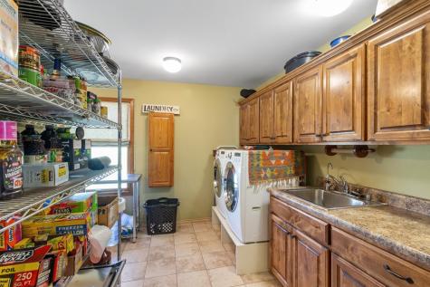 647 Funf Kinder Road Fredericksburg TX 78624