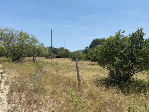 147 County Road 393 Camp Wood TX 78833