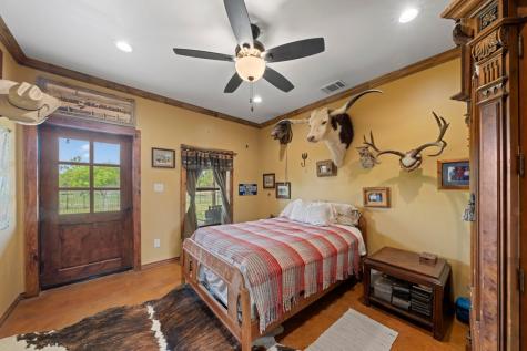 1065 B And R Ranch Utopia TX 78884