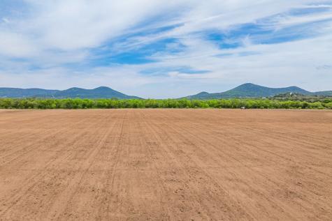 1065 B And R Ranch Utopia TX 78884