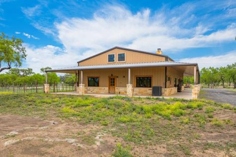 1065 B And R Ranch Utopia TX 78884