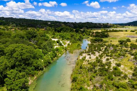 289 Hoot Owl Hollow Road Ingram TX 78025