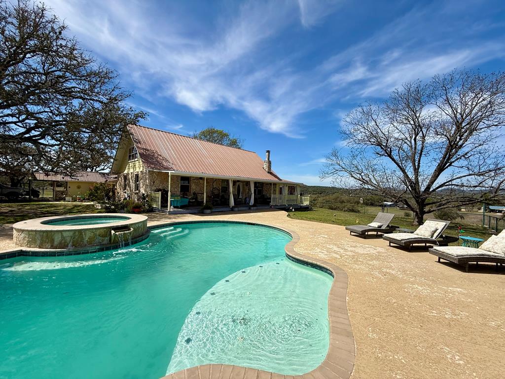 3320 Privilege Creek Road Pipe Creek TX 78063