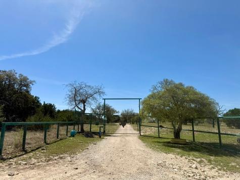 3320 Privilege Creek Road Pipe Creek TX 78063