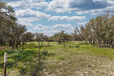222 Spanish Oak Trail Harper TX 78631