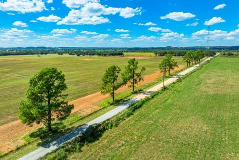 283-A Hallford Lane Fredericksburg TX 78624