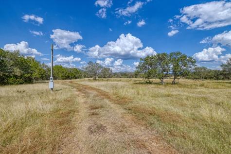 2554 County Road 380 Barksdale TX 78828