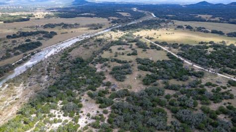 2554 County Road 380 Barksdale TX 78828