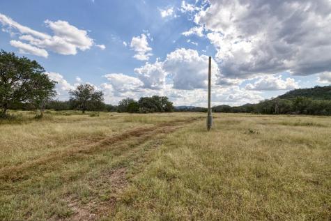 2554 County Road 380 Barksdale TX 78828