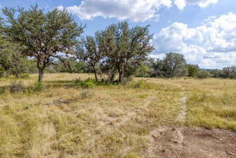 2554 County Road 380 Barksdale TX 78828